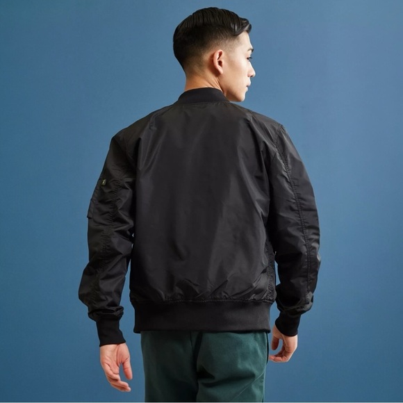 Alpha Industries Size XS Reversible MA-1 Bomber Jacket in Black - Picture 5 of 11